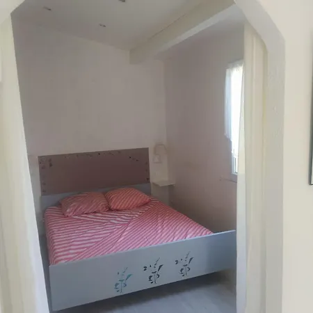 Maison Dans Un Ecrin De Verdure Le Fouilloux